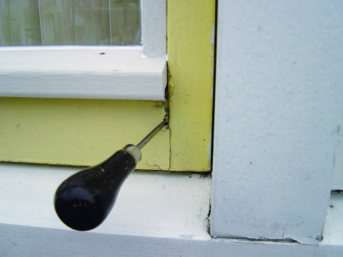 V2 Afdichten van naden en open verbindingen in draaiende delen